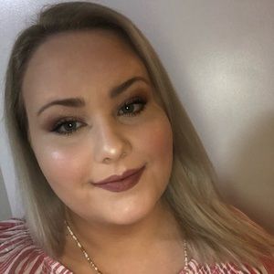 Meet your Posher, Lillian